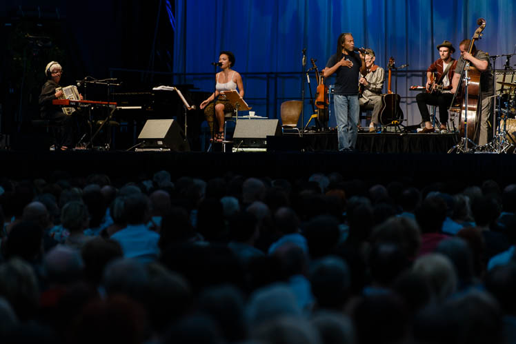 Bobby McFerrin and Friends